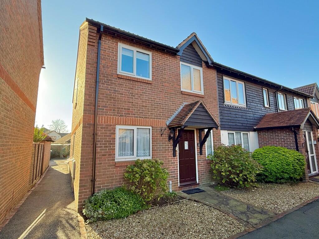 The Leas, Rustington photo 2