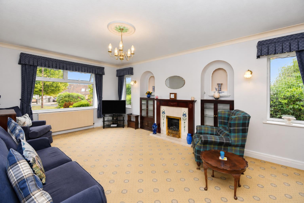 House in Hull - More