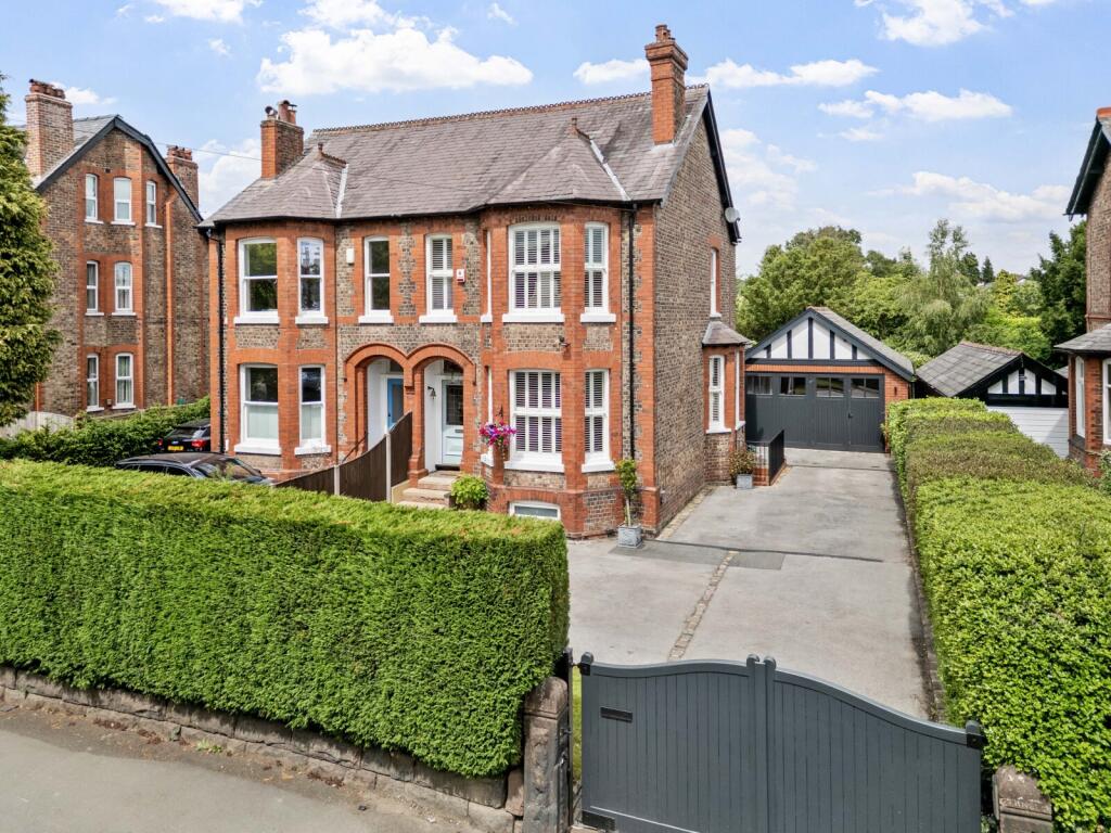 Main image of property: Park Road, Hale, Altrincham, Greater Manchester, WA15