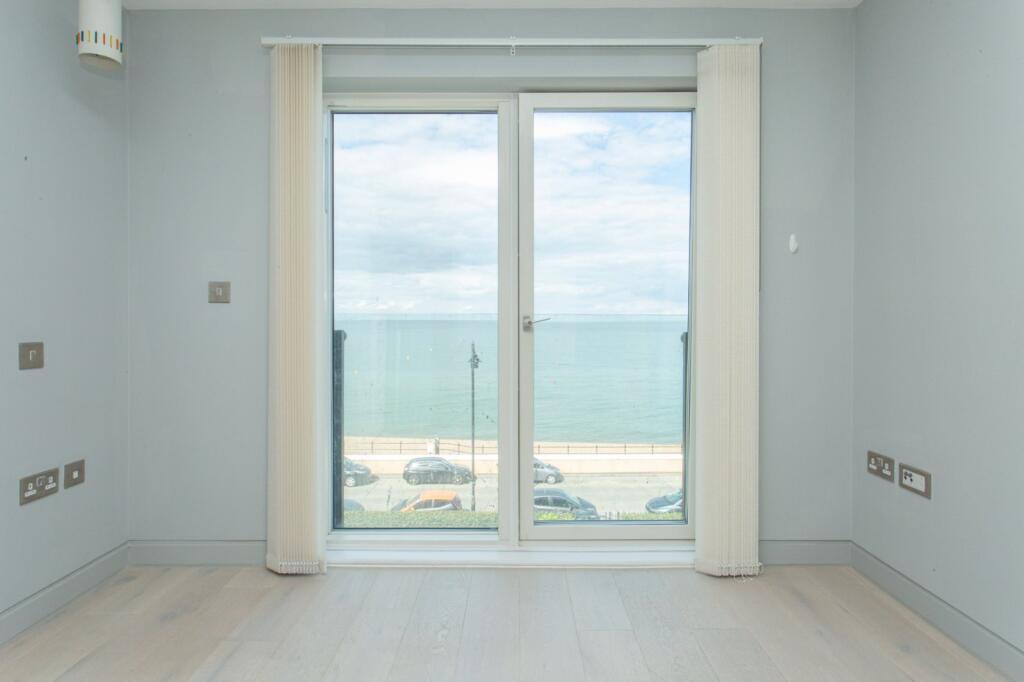 Apartment in Canterbury - View 2