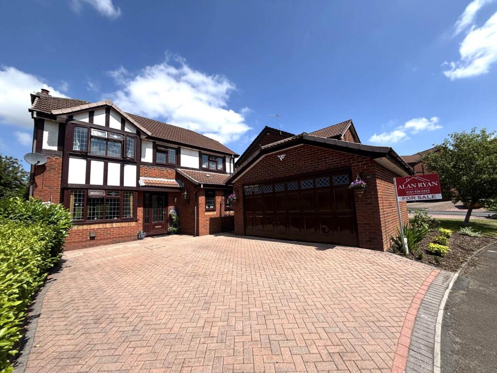 Main image of property: 35 Ridgewood Avenue, Oldham
