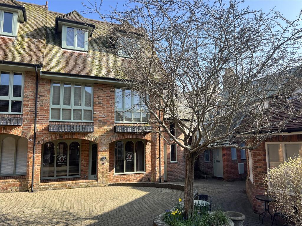 Main image of property: Roundhouse Court, Lymington, Hampshire, SO41