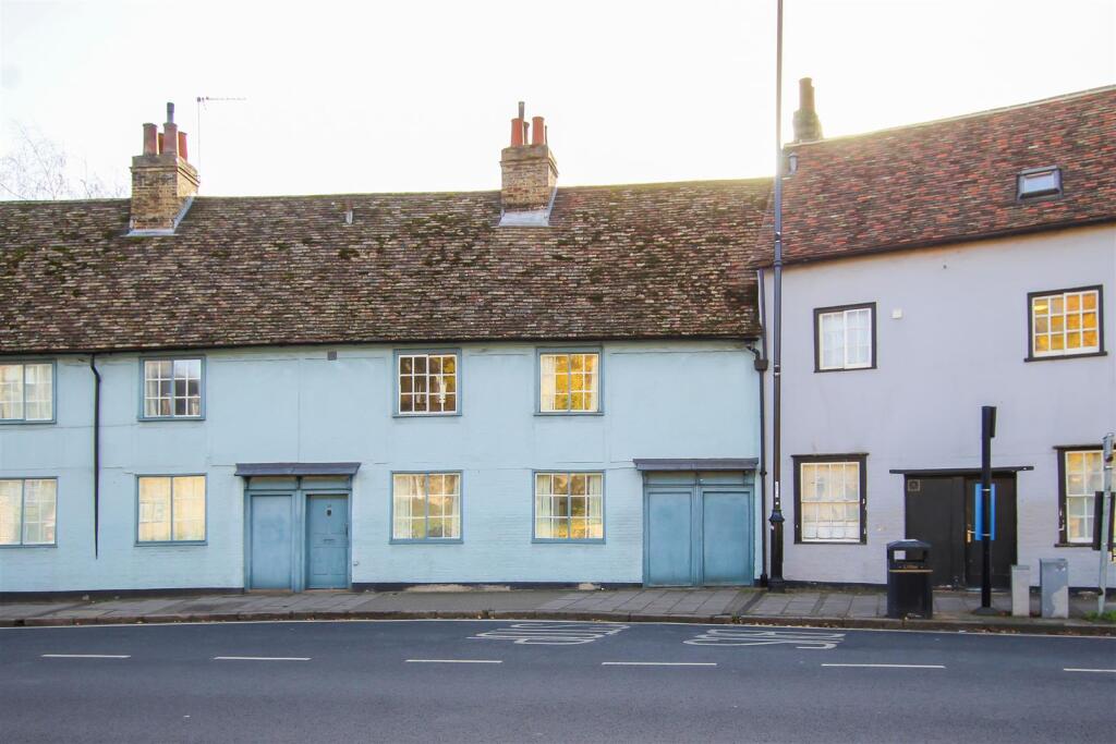 Main image of property: Northampton Street, Cambridge