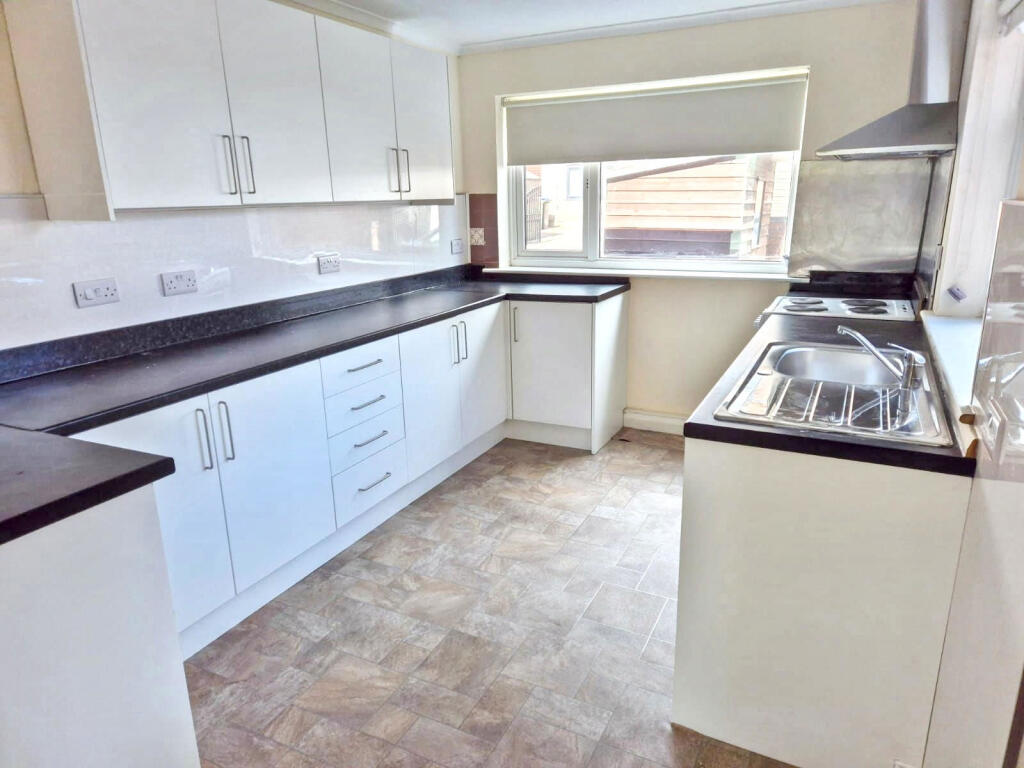 House in Durham - View 4