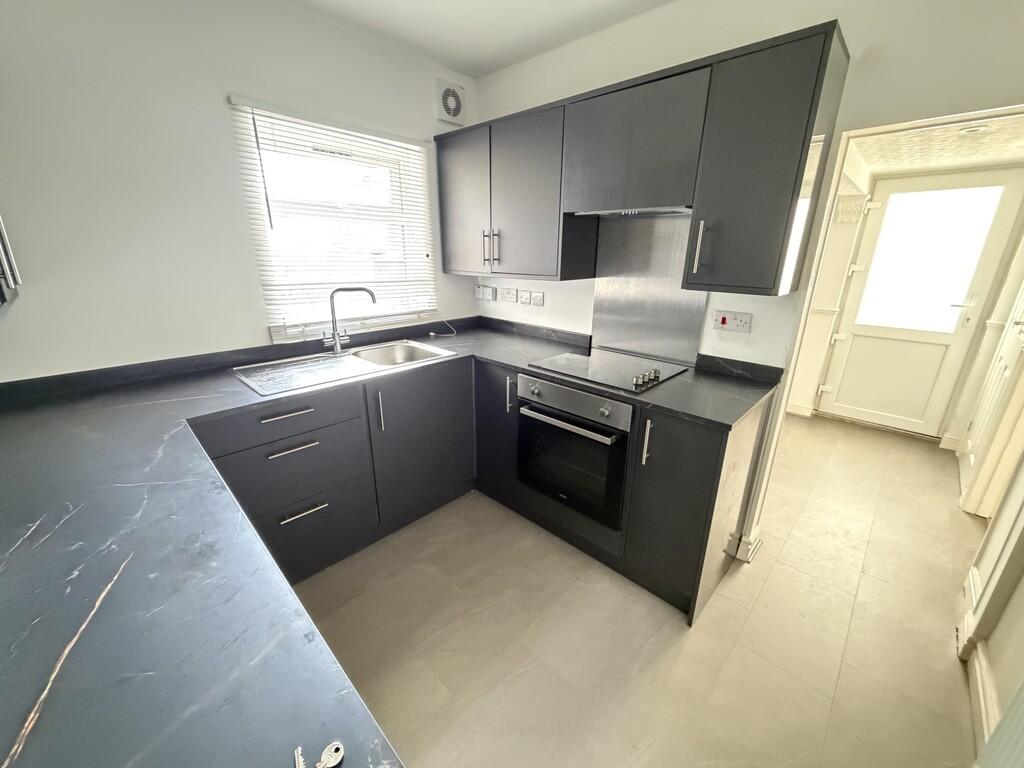 House in Wolverhampton - View 4