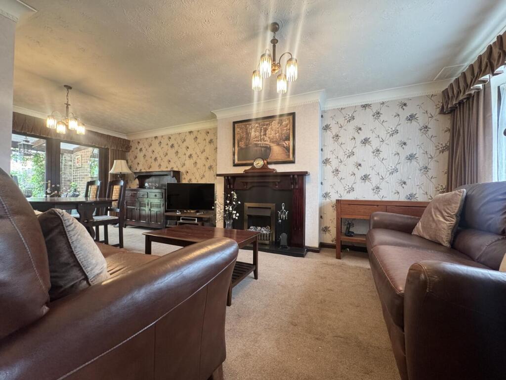 Hawksway, Kingswood, Basildon photo 4