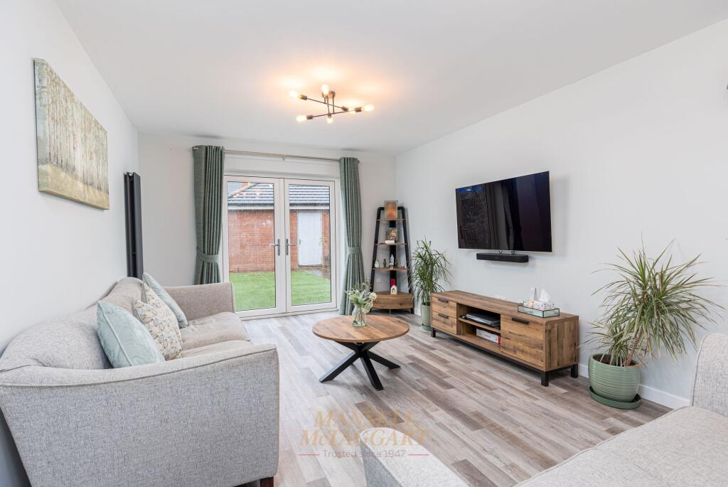Riverside Walk, Crawley, RH10 - View 3