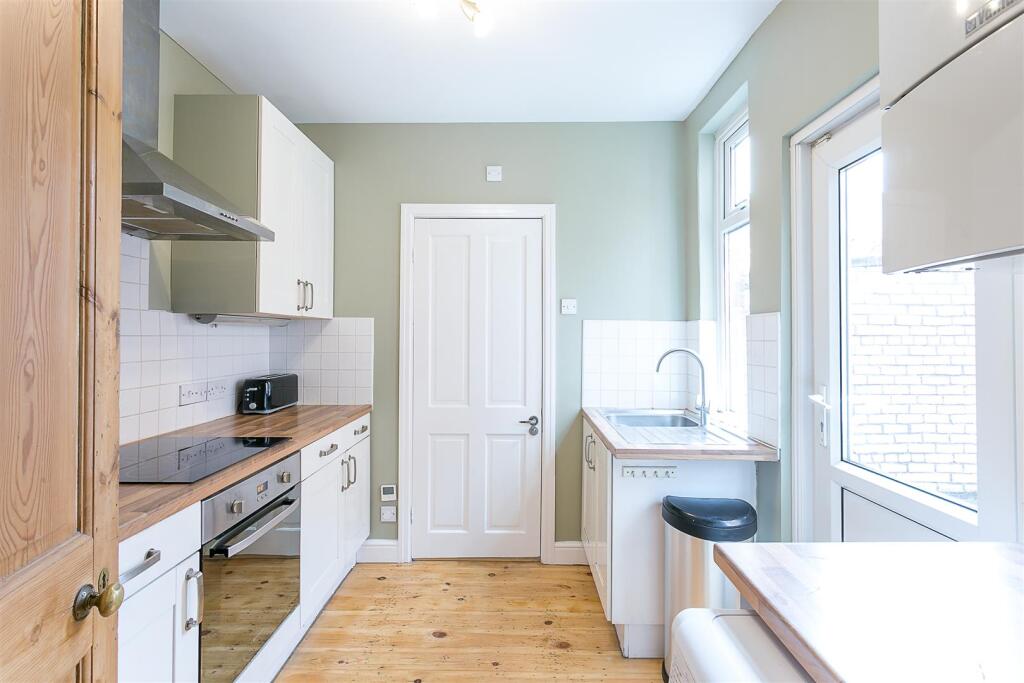 Apartment in Newcastle upon Tyne, South Gosforth - More