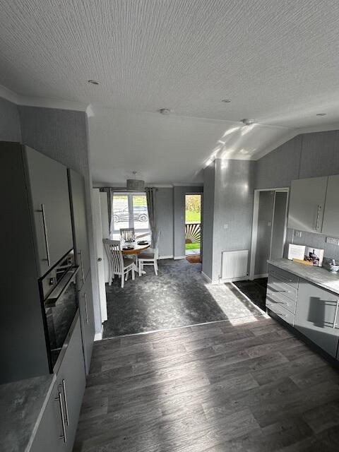 Omar Image Park Home , Ainmoor Grange Country Park, Stretton, Alfreton, Derbyshire, DE55 6ES photo 2