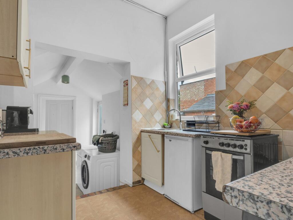 House in Leicester - View 5