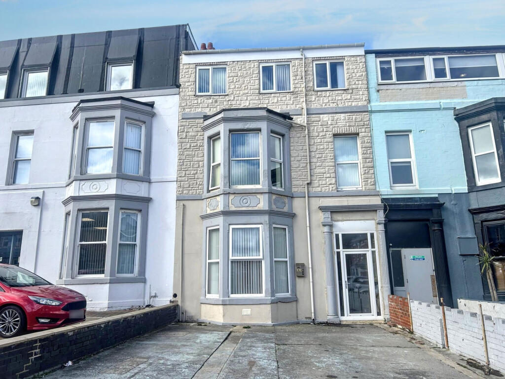 Main image of property: South Parade, Whitley Bay, Tyne and Wear, NE26 2RQ