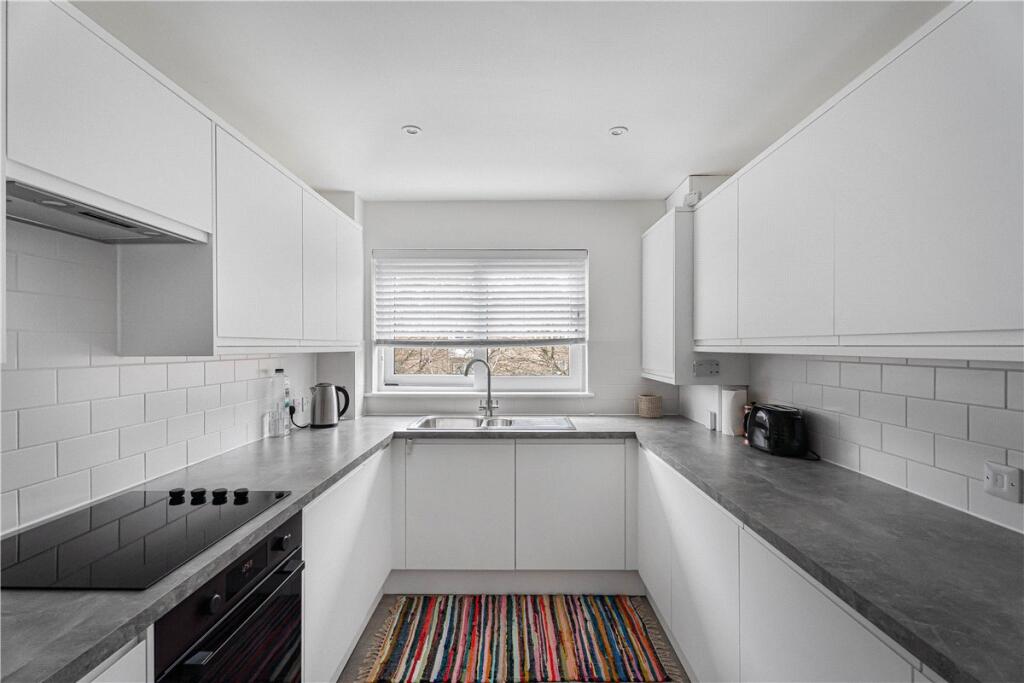 Main image of property: Cunliffe Close, Oxford, Oxfordshire, OX2