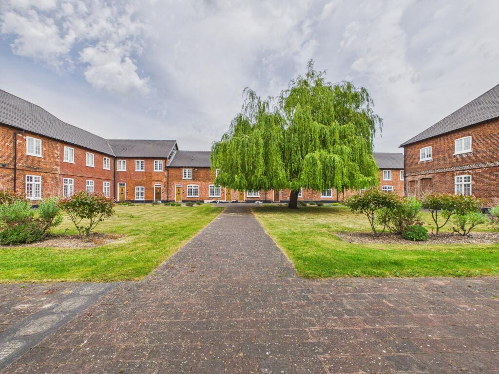 Main image of property: Heckingham Park Drive, Norwich, NR14