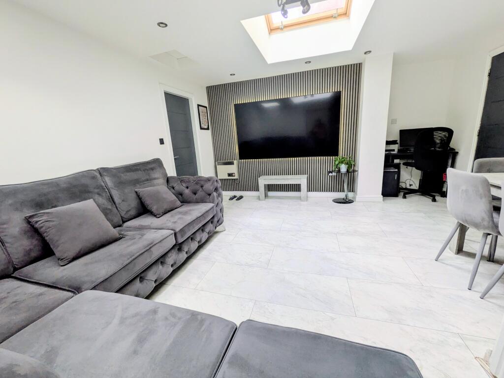Halcyon Way,  Little Horton, Bradford, BD5