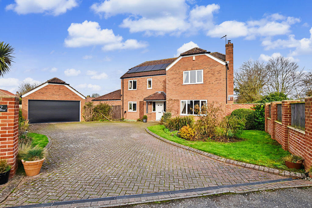 Main image of property: Manor Close, Eagle, Lincoln
