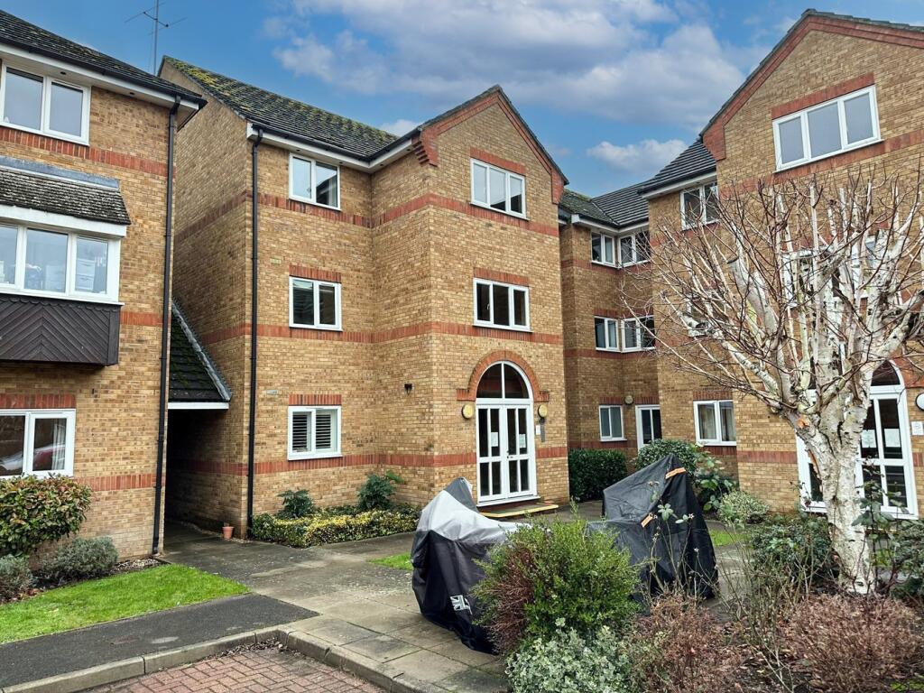 1-bed flat on Braziers Quay, South Street, Bishop's Stortford, CM23, £189,950