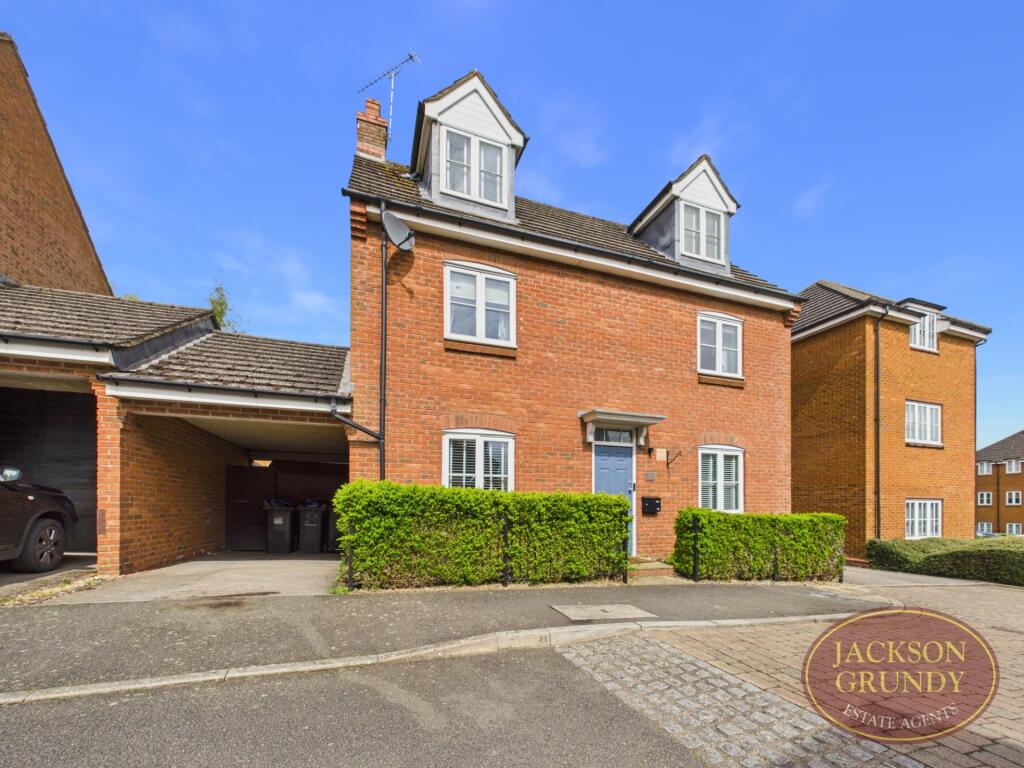 Main image of property: Snowshill Close, Middlemore, NN11 8AA