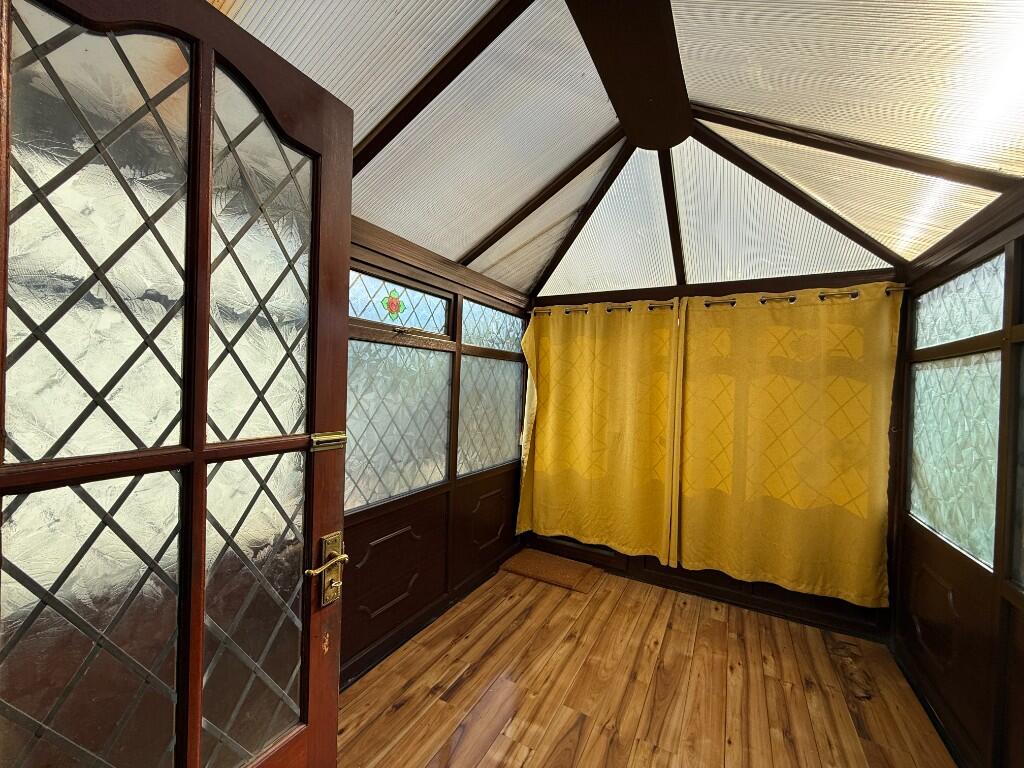 Tanshelf Drive, Pontefract, West Yorkshire, WF8 photo 4