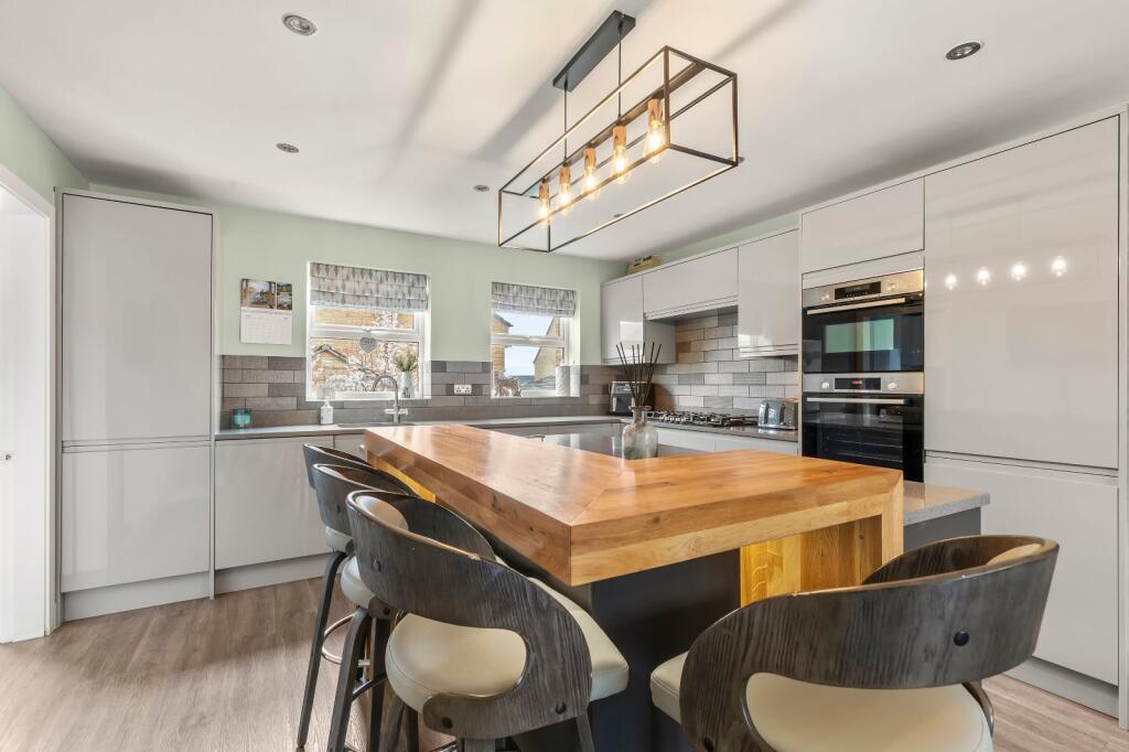 Additional image 20 of Agincourt Drive, Bingley, West Yorkshire, BD16