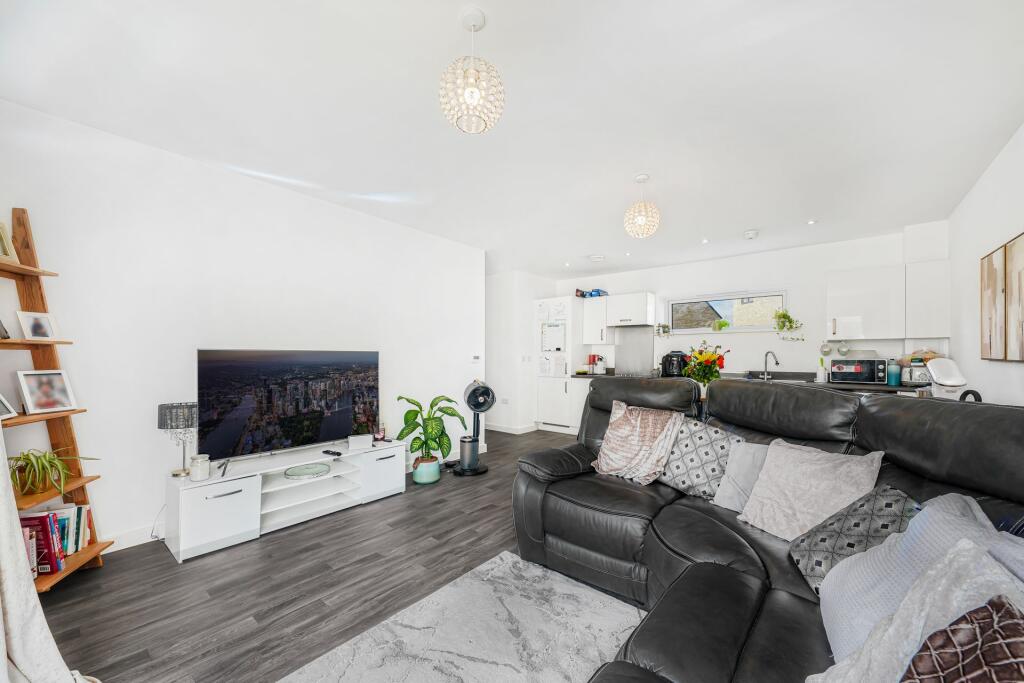 House in Harlow, Newhall - View 4