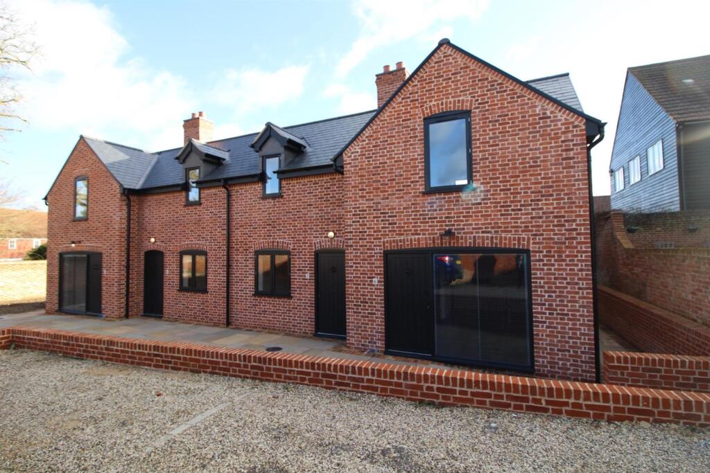 Main image of property: Kingswood Court, Bradford Street, Braintree