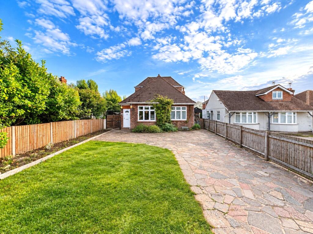 Main image of property: London Road, Newington, Kent, ME9