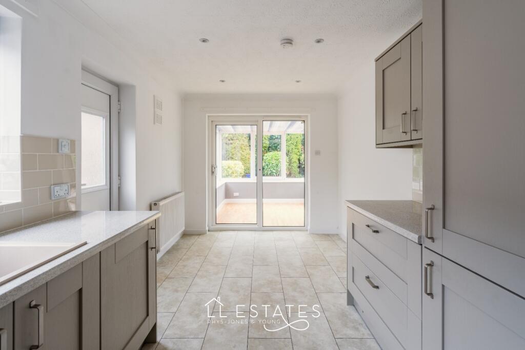 House in St Asaph, Pen Rhewl, St. Asaph - View 5