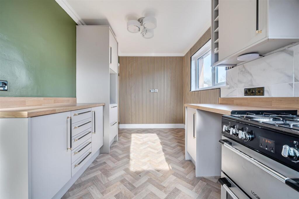 Melbreak Avenue, Cockermouth, CA13 photo 3