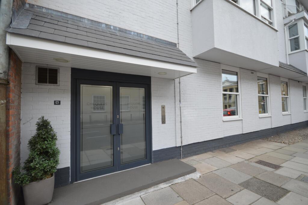 Main image of property: New Street, SALISBURY