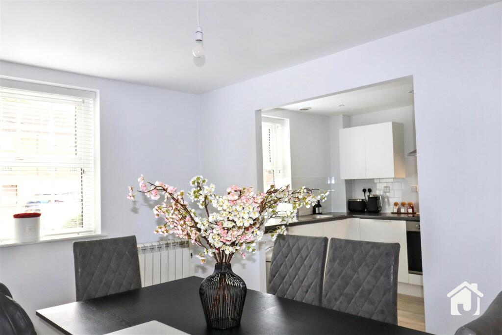 Apartment in Leicester - View 3