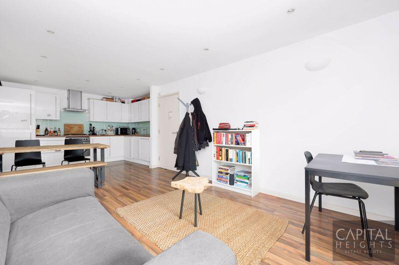 Apartment in London, Spitalfields, Whitechapel - View 3