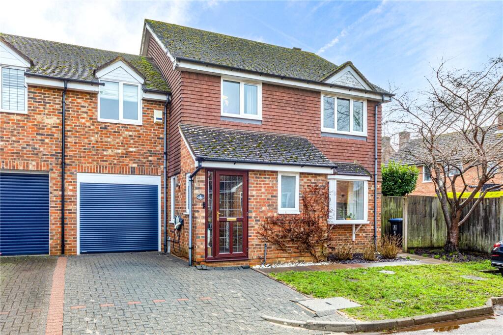 Main image of property: Aragon Walk, Byfleet, West Byfleet, Surrey, KT14