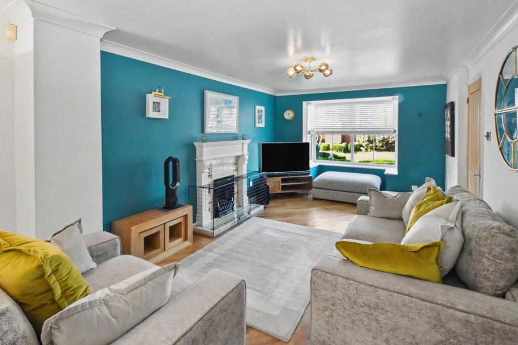 House in Wootton, Wootton Fields - View 3