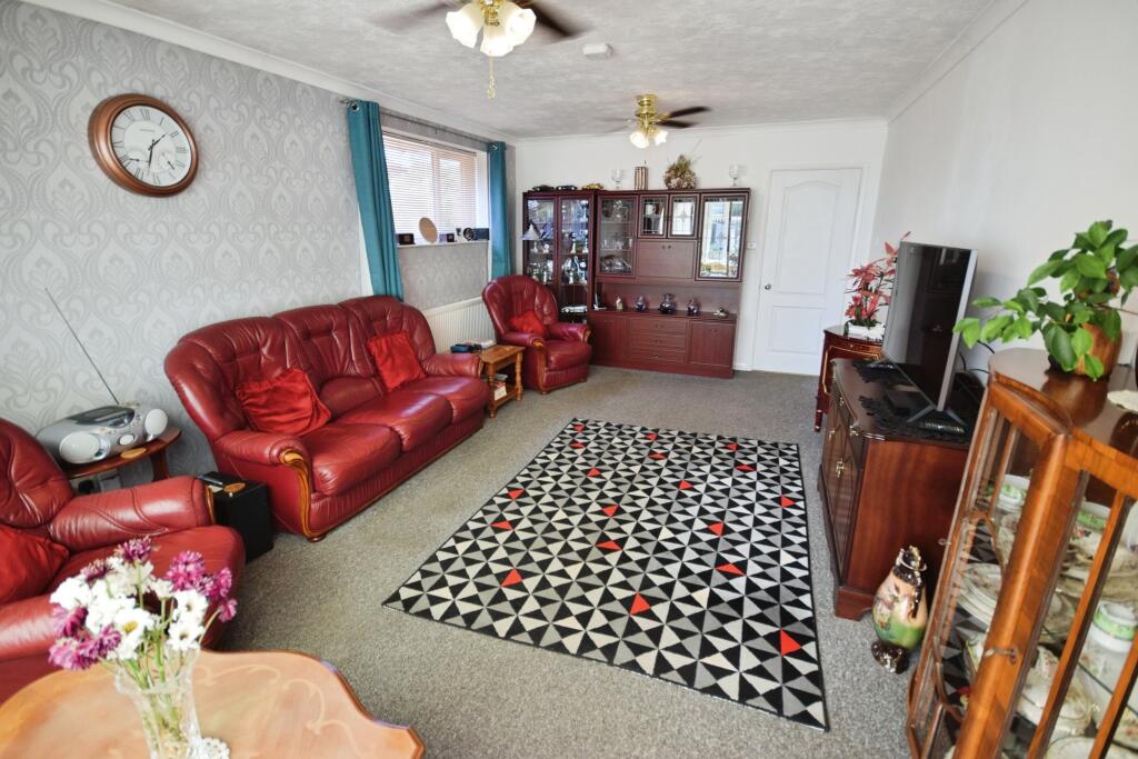 West End, Hogsthorpe, PE24 photo 3