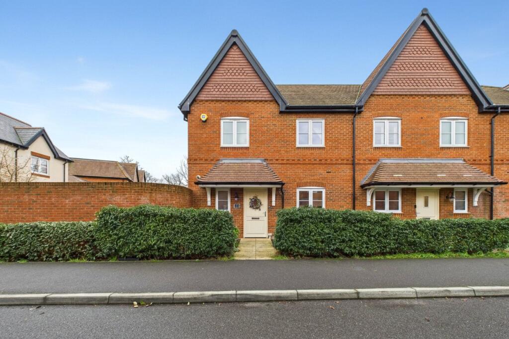 Main image of property: Hazylwood, Wokingham, Berkshire, RG40