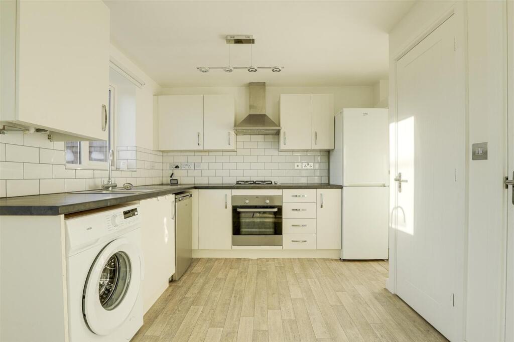 House in Rushcliffe, NG 2, Compton Acres - View 6