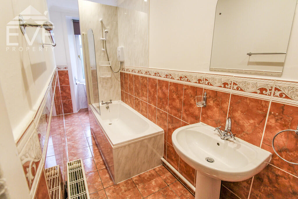 Apartment in Glasgow - More