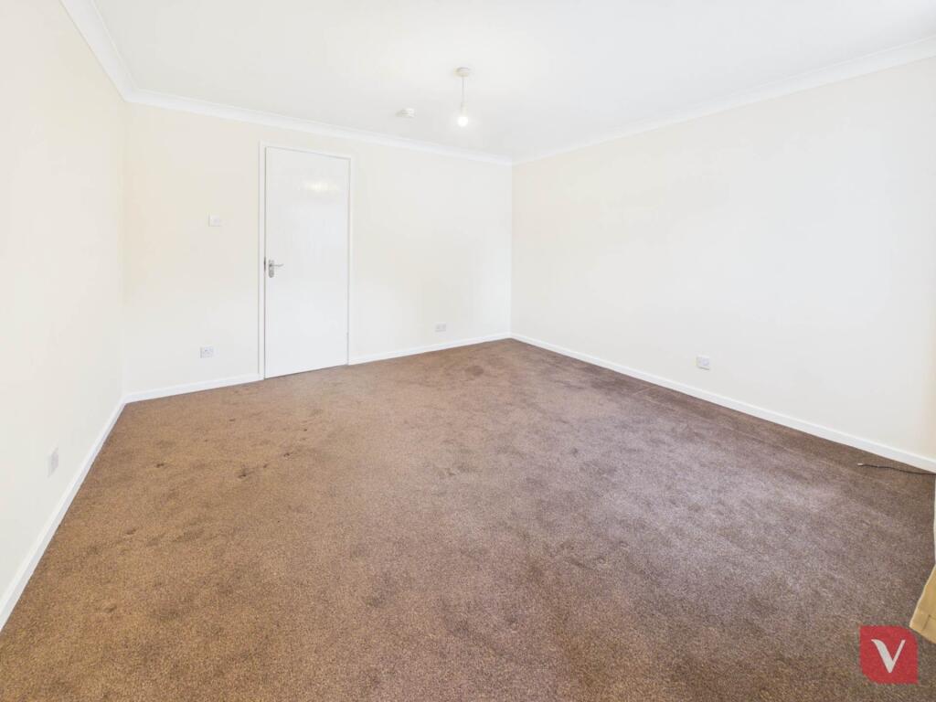 Apartment in Luton - View 6