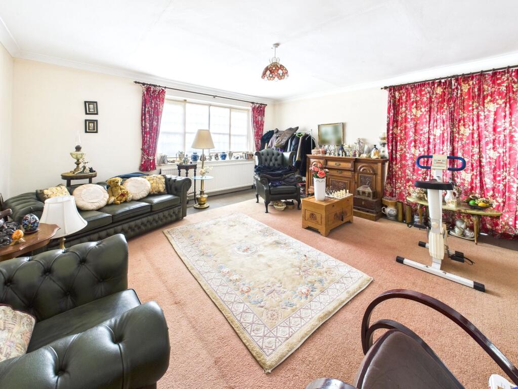 House in West Oxfordshire, Burford - View 6