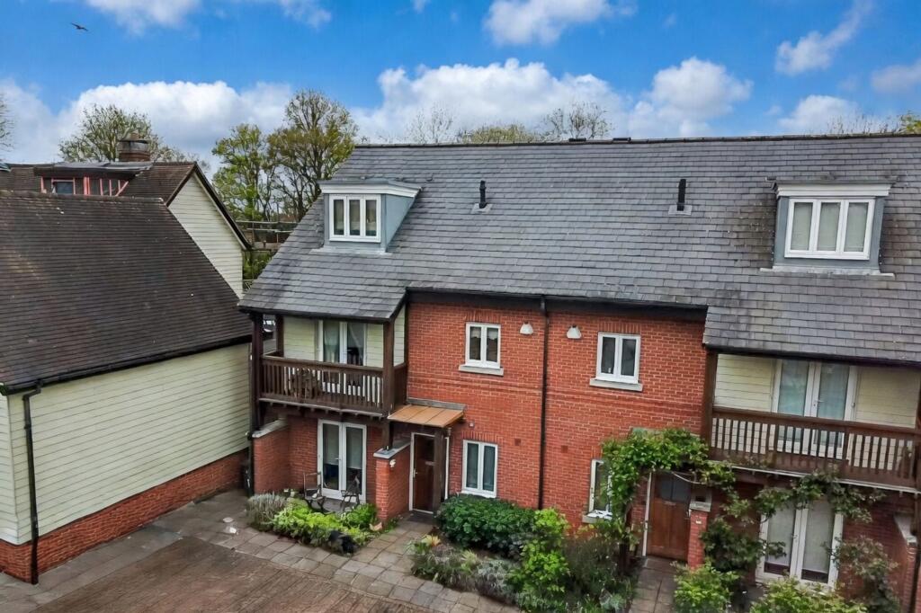 Main image of property: Princess Mary Close, Guildford, GU2