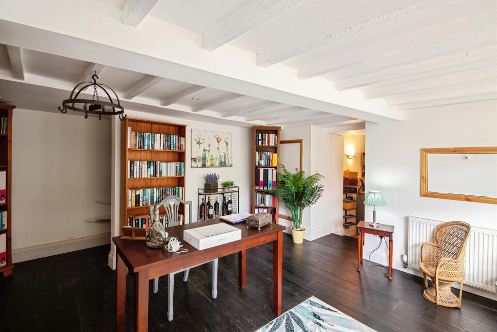 House in Leicester - View 5