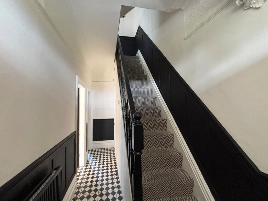 House in Bradford, West Yorkshire - View 2