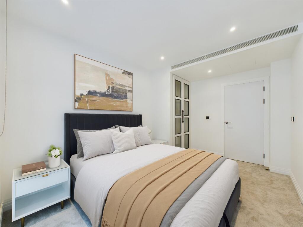 Apartment in London - More