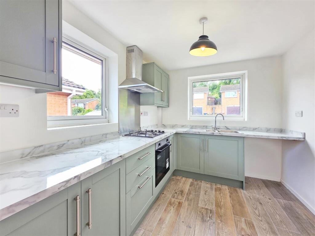 Russet Avenue, Carlton, Nottingham photo 2