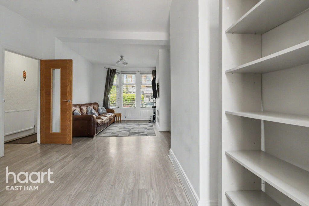 2-bed terraced on Charlemont Road, London, £425,000