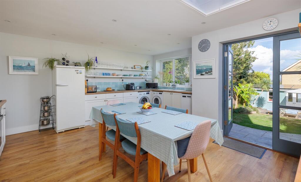 House in Cowes, Isle of Wight - View 5