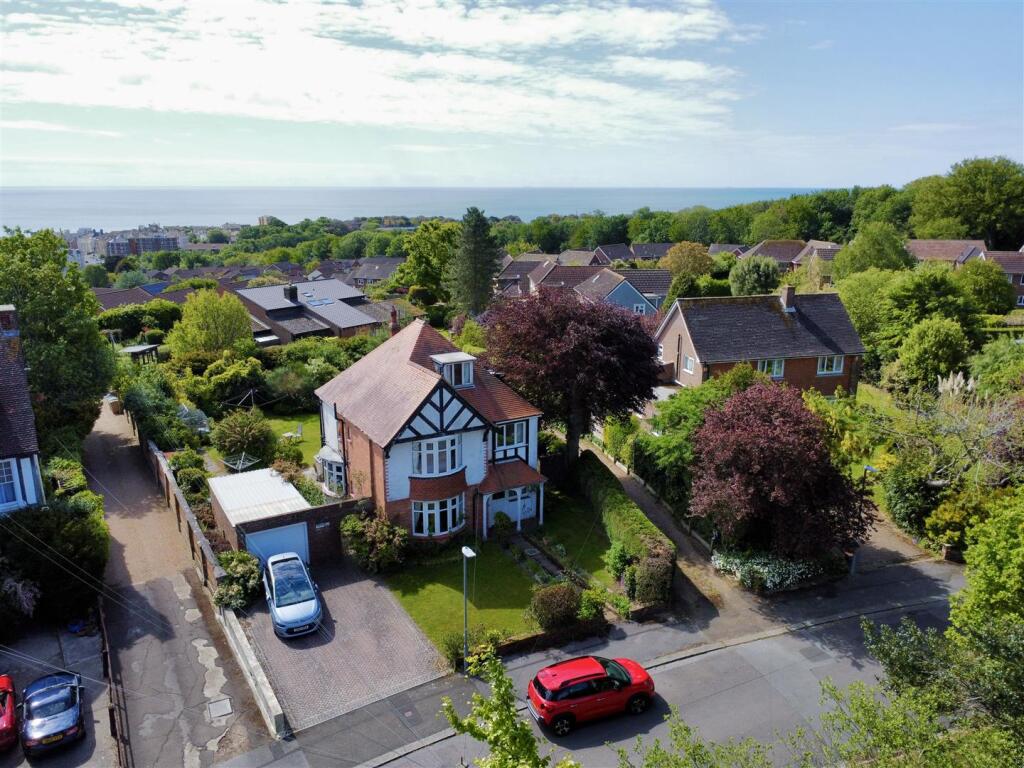 Main image of property: Amherst gardens, Hastings