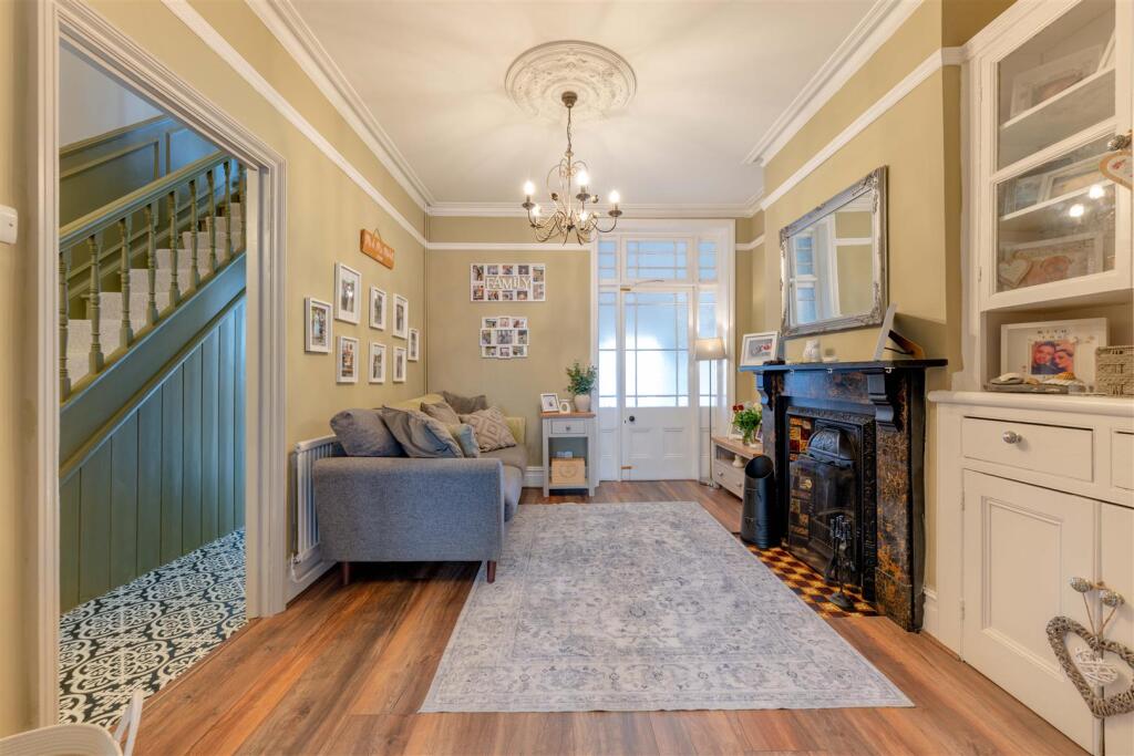 House in Northampton - View 5