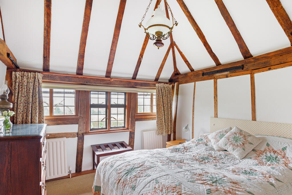 House in Tonbridge - More
