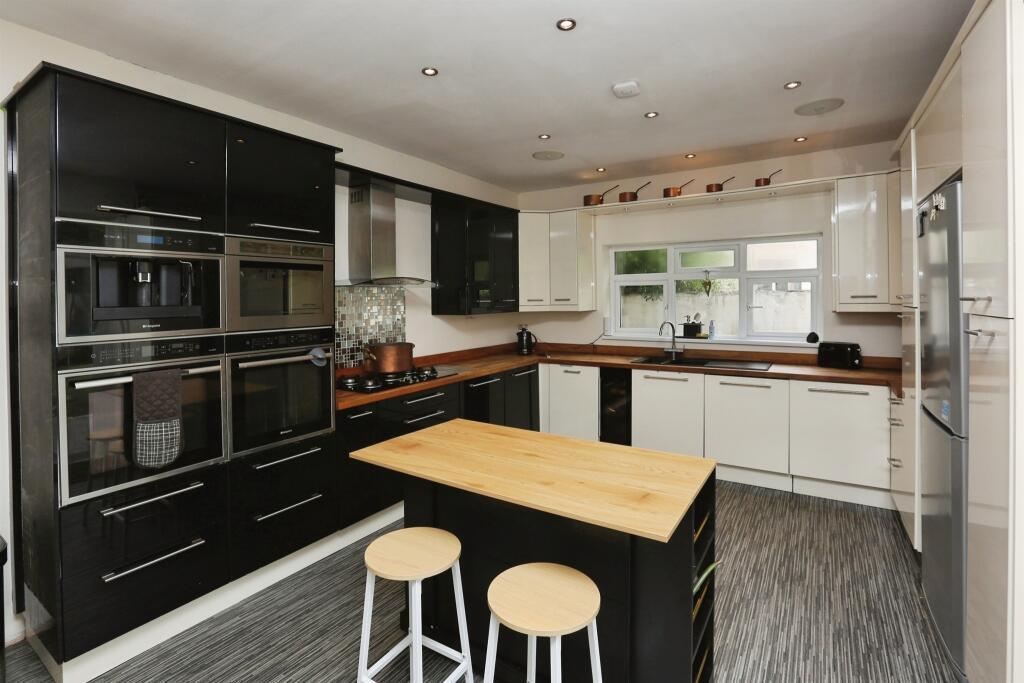 Grove Avenue, Gosport - View 4